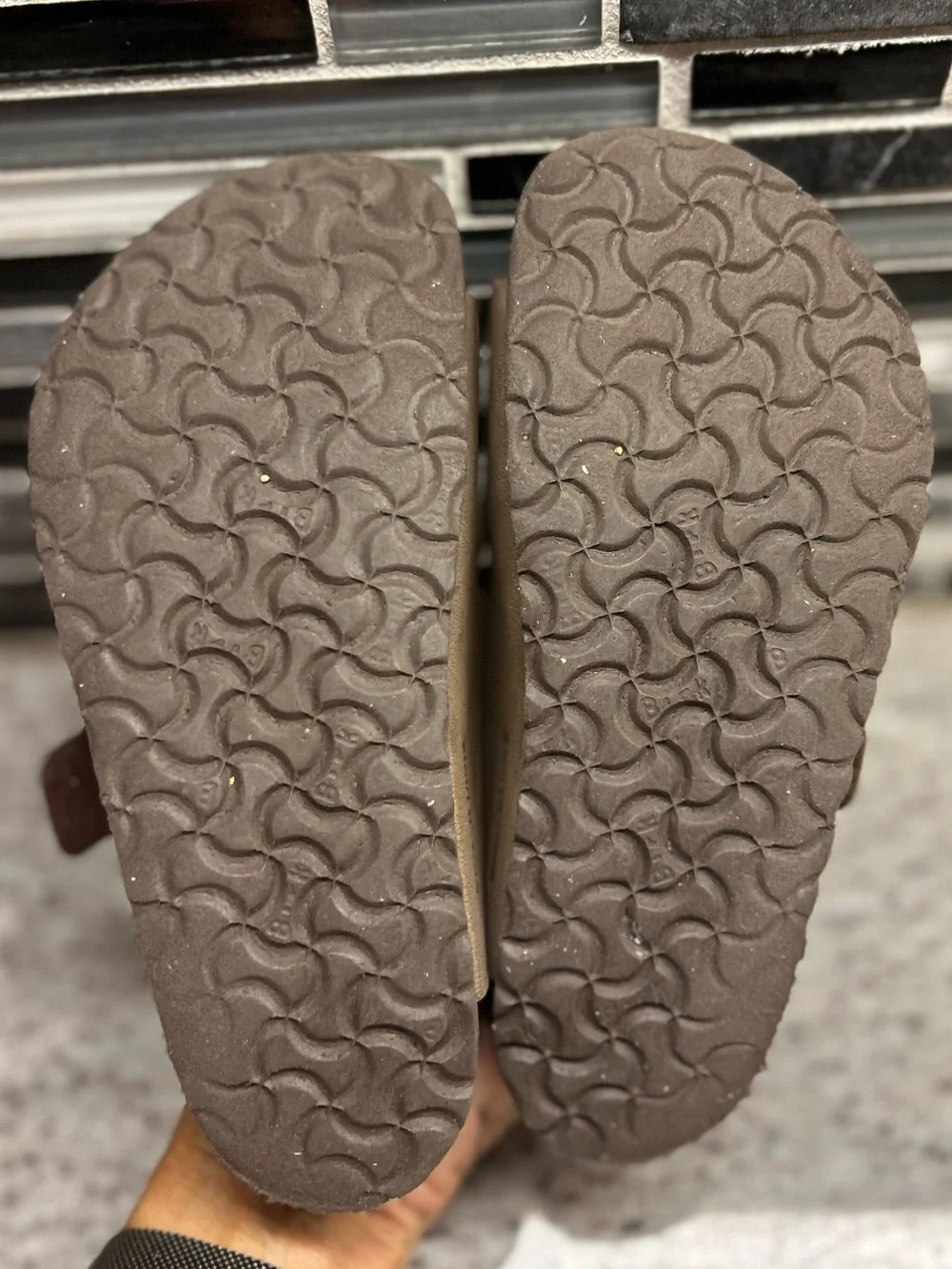 Birkenstock Arizona Brown Slide Sandals w/Bronze Buckles - childs 11(29)